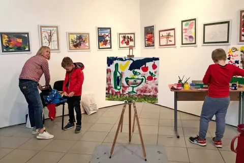 AAEVR: Exhibition “Art of Special People” #441877068