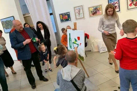 AAEVR: Exhibition “Art of Special People” #194179263