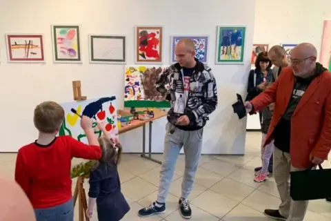 AAEVR: Exhibition “Art of Special People” #1666062337