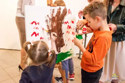 AAEVR: Exhibition “Art of Special People” #365812673