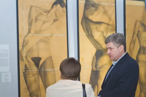 Фонд Гегамяна: «Вона відчуває себе богинею» #1568328725