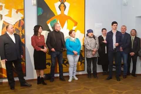 Фонд Гегамяна: «Вона відчуває себе богинею» #788874980